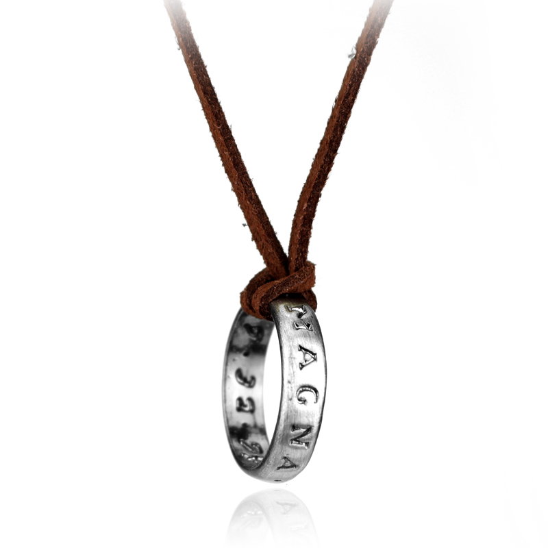 Game Anime Leather Chain Ring  - Vintage Collector ulasan dan harga